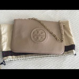 ♥️SOLD♥️ ⭐️🎁⭐️Tory Burch Convertible Clutch Shoulder bag